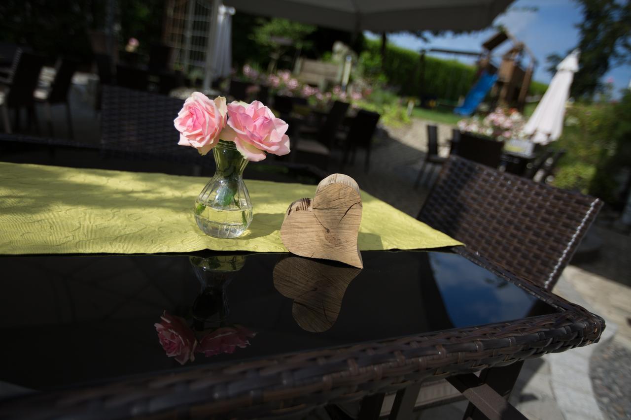 Hotel & Restaurant "Am Obstgarten" Oberteuringen Exterior photo